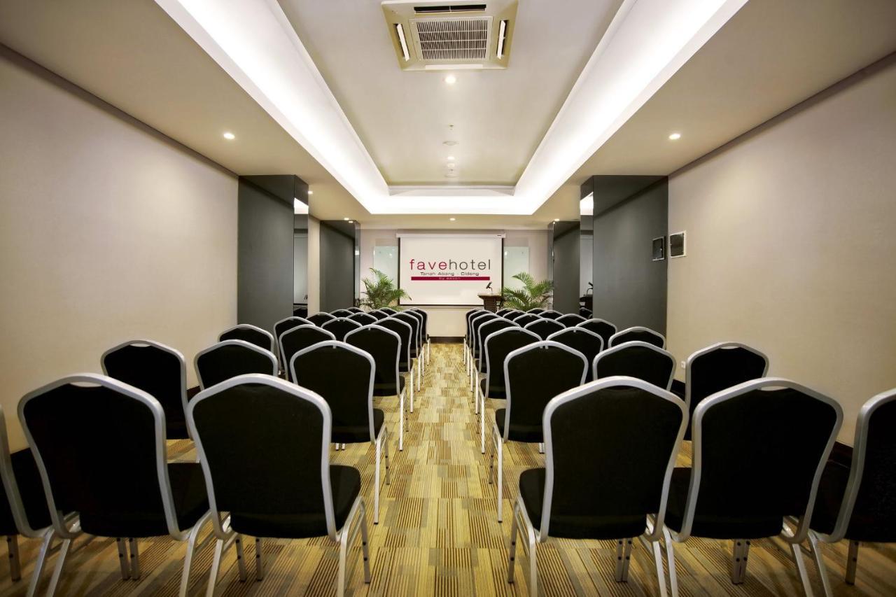 Favehotel Tanah Abang - Cideng Джакарта Экстерьер фото