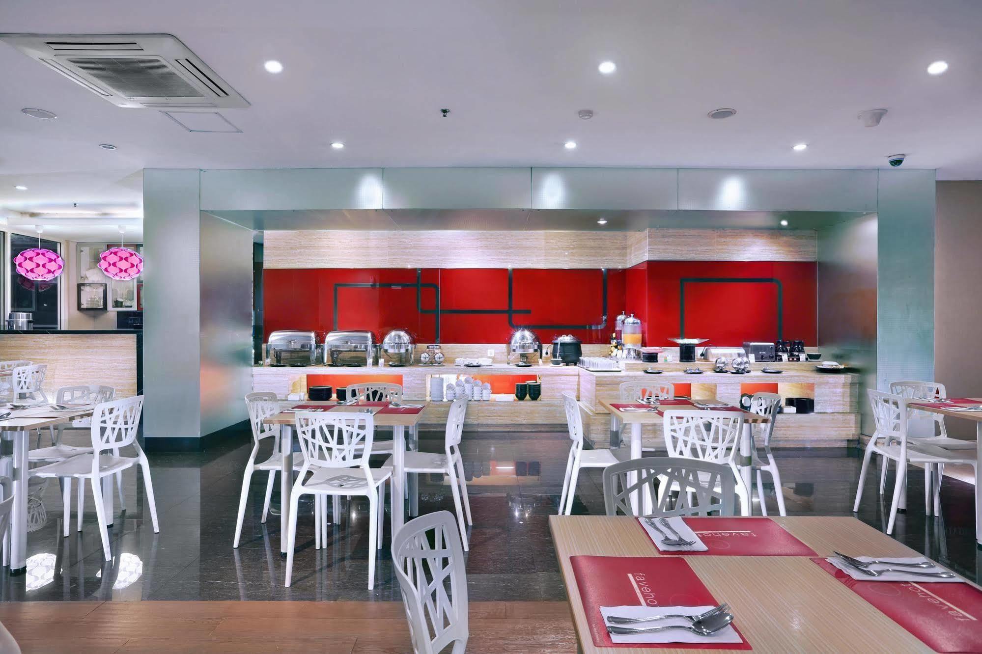 Favehotel Tanah Abang - Cideng Джакарта Экстерьер фото